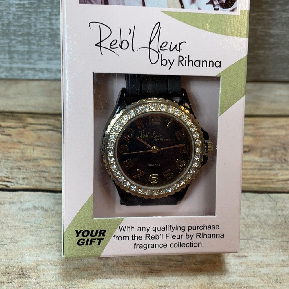 Reb’l Fleur by Rihanna Watch - Picture 3 of 8